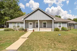 427 Garrett Cir, Winona, TX 75792 - Photo 1