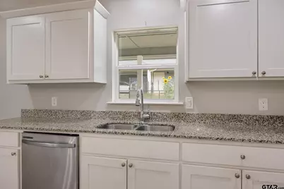 427 Garrett Circle, Winona, TX 75792 - Photo 11