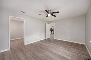 427 Garrett Cir, Winona, TX 75792 - Photo 15