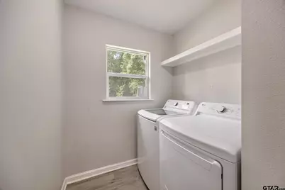 427 Garrett Circle, Winona, TX 75792 - Photo 13
