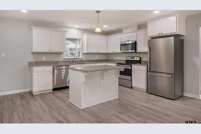 427 Garrett Circle, Winona, TX 75792 - Photo 9