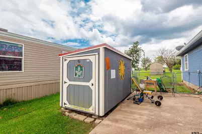 404 Holiday Village Dr, Quitman, TX 75783 - Photo 21