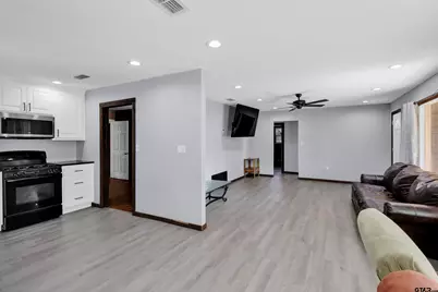 1003 Premier, Longview, TX 75604 - Photo 13