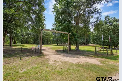 2226 Holly Road, Gilmer, TX 75644 - Photo 5