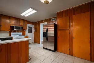 2219 Crestwood Dr, Tyler, TX 75701 - Photo 11