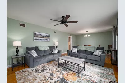 2219 Crestwood Dr, Tyler, TX 75701 - Photo 5