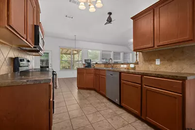 12160 Wild Horse, Tyler, TX 75706 - Photo 13