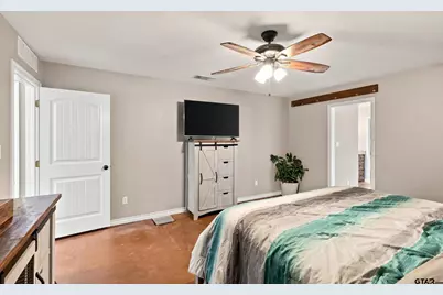 119 Judson, Hughes Springs, TX 75656 - Photo 33