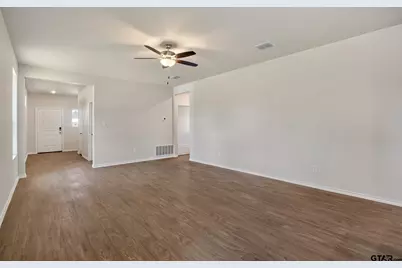 610 Park Central, Chandler, TX 75758 - Photo 7