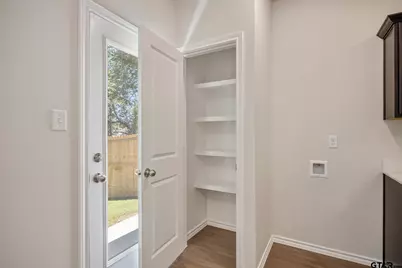 610 Park Central, Chandler, TX 75758 - Photo 9