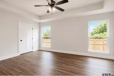 421 S Bonner St, Jacksonville, TX 75766 - Photo 13