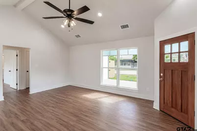 421 S Bonner St, Jacksonville, TX 75766 - Photo 5