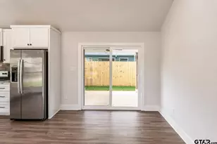421 S Bonner St, Jacksonville, TX 75766 - Photo 11