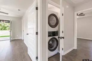 423 S Bonner St, Jacksonville, TX 75766 - Photo 21