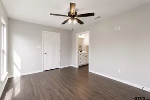 423 S Bonner St, Jacksonville, TX 75766 - Photo 13