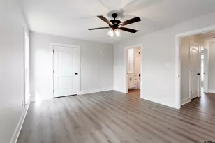 425 S Bonner St, Jacksonville, TX 75766 - Photo 15