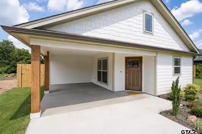425 S Bonner St, Jacksonville, TX 75766 - Photo 1