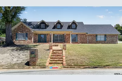 1610 Meadowhill Dr, Jacksonville, TX 75766 - Photo 1