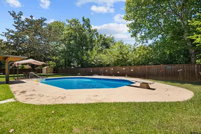101 Juniper Dr, Palestine, TX 75803 - Photo 29