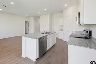 1965 Freeman St, Tyler, TX 75704 - Photo 3