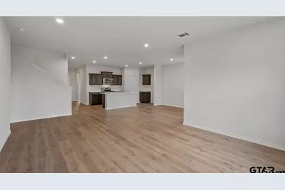 1933 Freeman Street, Tyler, TX 75704 - Photo 9