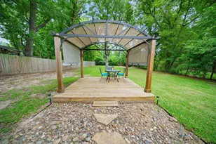 1619 Woodland Hills Dr, Tyler, TX 75701 - Photo 25