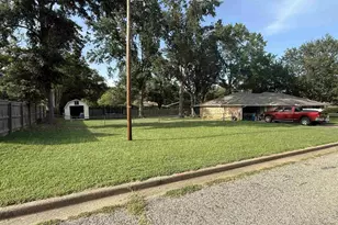 1205 Langford Ln, Whitehouse, TX 75791 - Photo 3