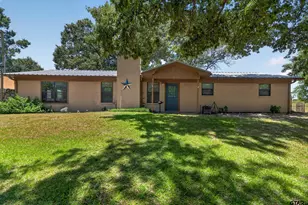231 Co Rd 4235, Jacksonville, TX 75766 - Photo 1