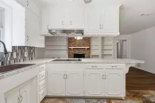 2926 S Keaton Ave, Tyler, TX 75701 - Photo 11