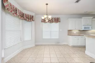 1911 Hollyglen, Tyler, TX 75703 - Photo 13