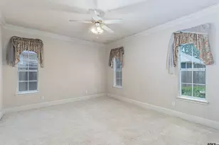 1911 Hollyglen, Tyler, TX 75703 - Photo 19