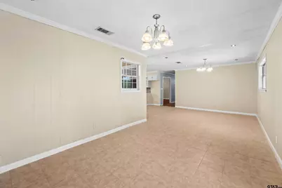 118 Hillcrest Dr, Palestine, TX 75801 - Photo 13