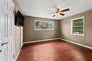 118 Hillcrest Dr, Palestine, TX 75801 - Photo 15