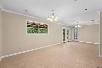 118 Hillcrest Dr, Palestine, TX 75801 - Photo 11