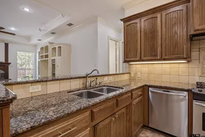 2318 Kingsmill Cir, Tyler, TX 75703 - Photo 21