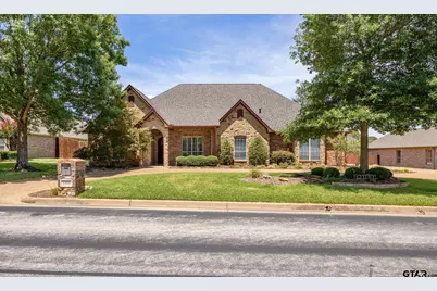 2318 Kingsmill Cir, Tyler, TX 75703 - Photo 1
