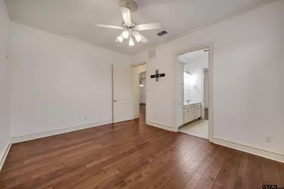 2318 Kingsmill Cir, Tyler, TX 75703 - Photo 15