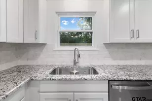 203 Lakeview St, Whitehouse, TX 75791 - Photo 11