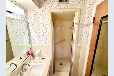 2204 Newgate Dr, Garland, TX 75040 - Photo 23