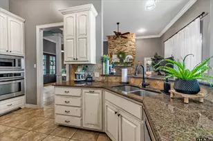 230 Sunnys Halo Blvd, Bullard, TX 75757 - Photo 15