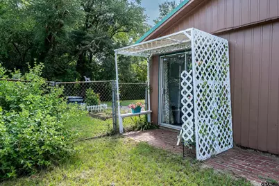 908 Pinkerton, Tyler, TX 75701 - Photo 19