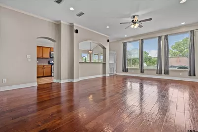 833 Greenwood Circle, Lindale, TX 75771 - Photo 9