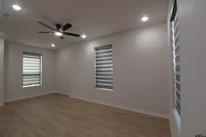 1158 Earle, Tyler, TX 75702 - Photo 5
