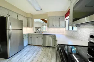 162 Pine Tree, Holly Lake Ranch, TX 75765 - Photo 13