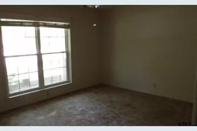 412 Angelina St, Jacksonville, TX 75766 - Photo 15