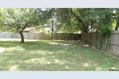 412 Angelina St, Jacksonville, TX 75766 - Photo 13