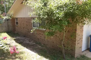 412 Angelina St, Jacksonville, TX 75766 - Photo 3