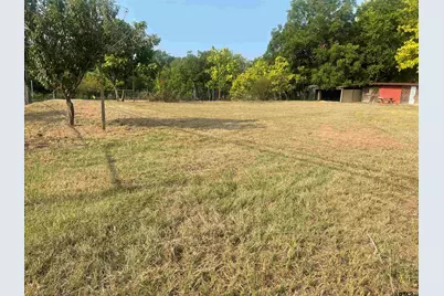 512 S Johnson, Mineola, TX 75773 - Photo 7