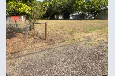 512 S Johnson, Mineola, TX 75773 - Photo 9