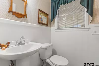 1315 Greenway, Gilmer, TX 75644 - Photo 13